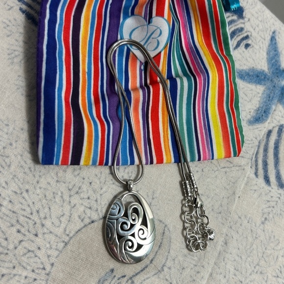 Brighton Mingle Necklace Silver Plated Scrolls 19.5"L JN0900 & Cloth Bag - Picture 1 of 12